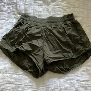 Lululemon Hotty Hot shorts